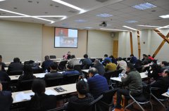 開展黨課教育 學(xué)習發展理(lǐ)念